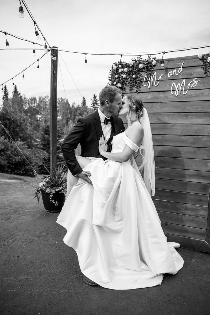 Calgary, Banff, Canmore wedding photographer, intimate, documentary style wedding photography, micro, backyard