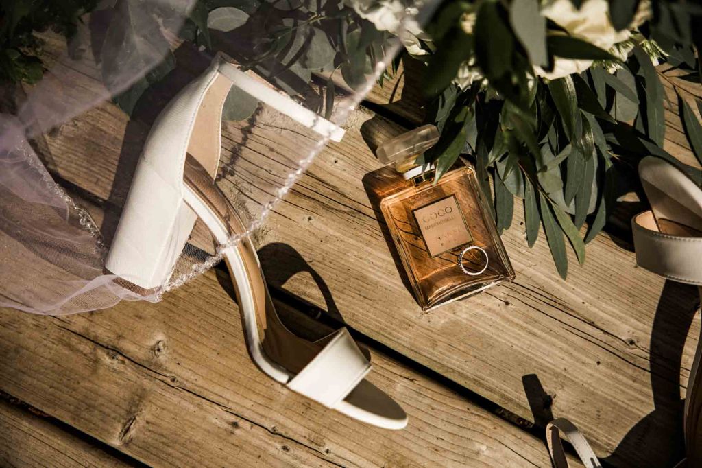 Calgary, Banff, Canmore wedding photographer, intimate, documentary style wedding photography, micro, backyard