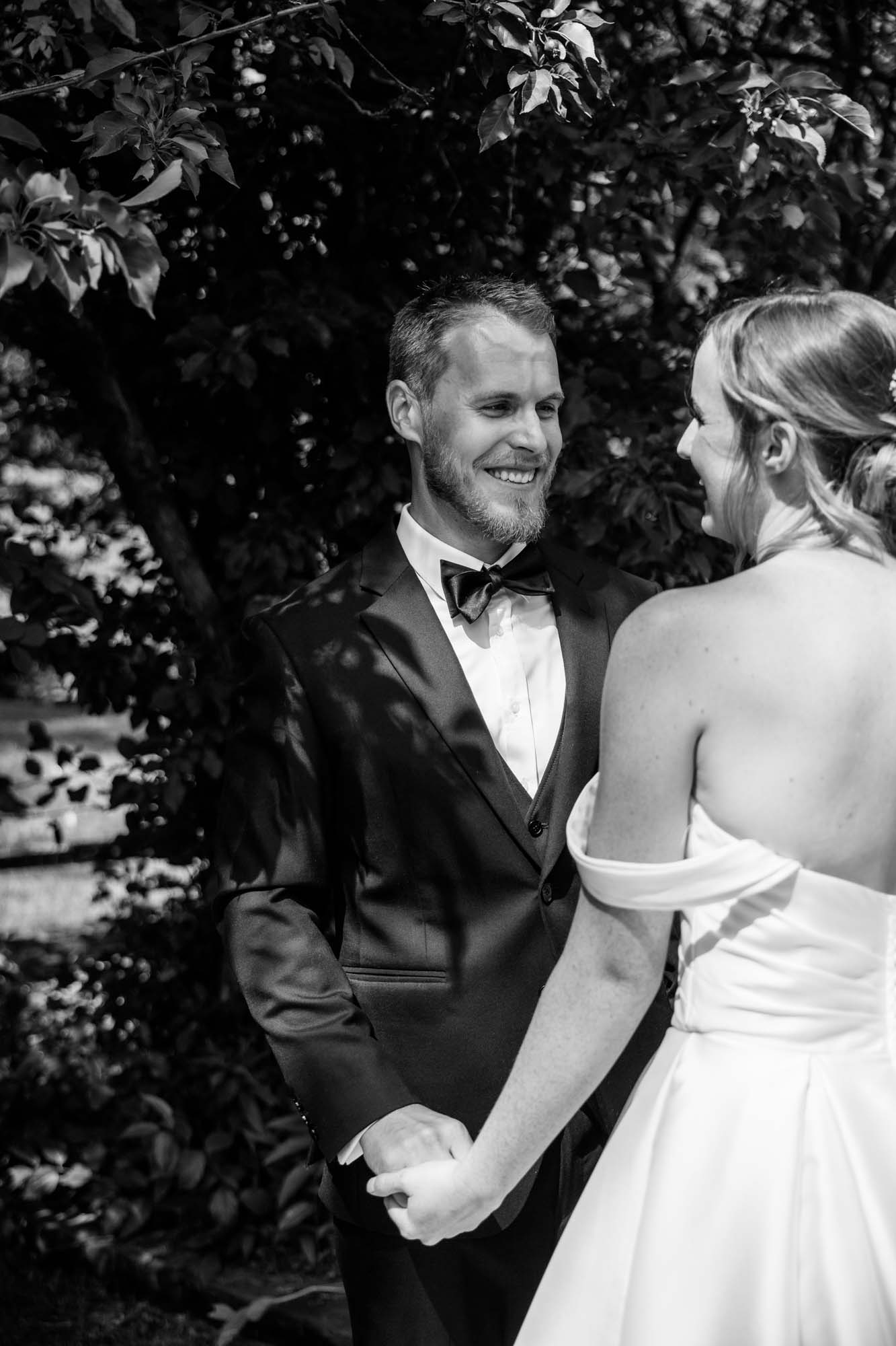 Calgary, Banff, Canmore wedding photographer, intimate, documentary style wedding photography, micro, backyard