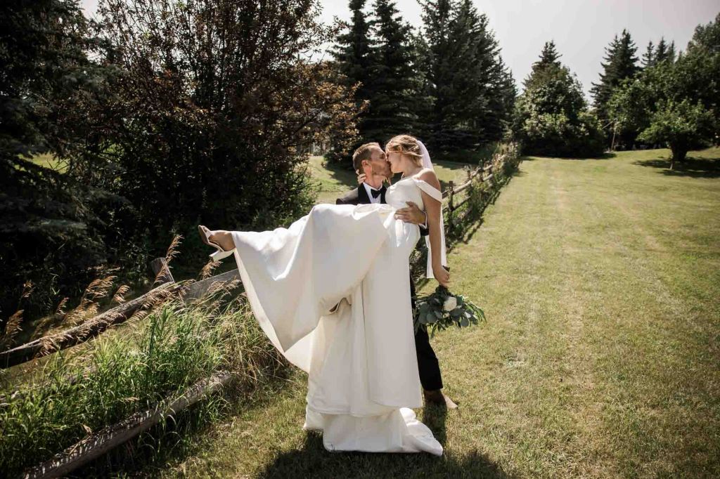 Calgary, Banff, Canmore wedding photographer, intimate, documentary style wedding photography, micro, backyard