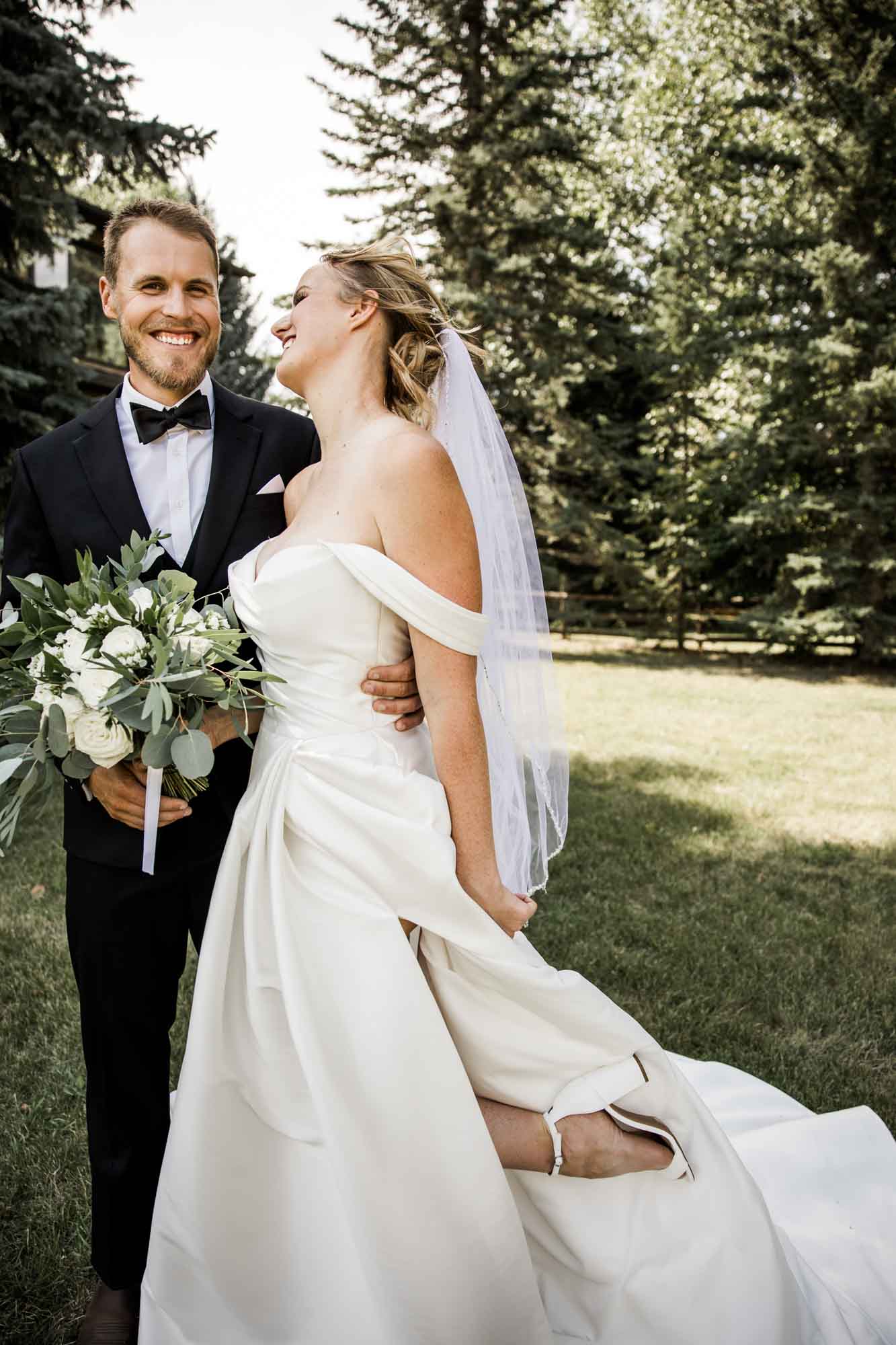 Calgary, Banff, Canmore wedding photographer, intimate, documentary style wedding photography, micro, backyard