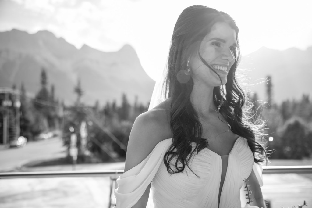 Calgary, Canmore, Banff wedding photographer, micro, intimate, documentary style wedding at the Sensory in Canmore