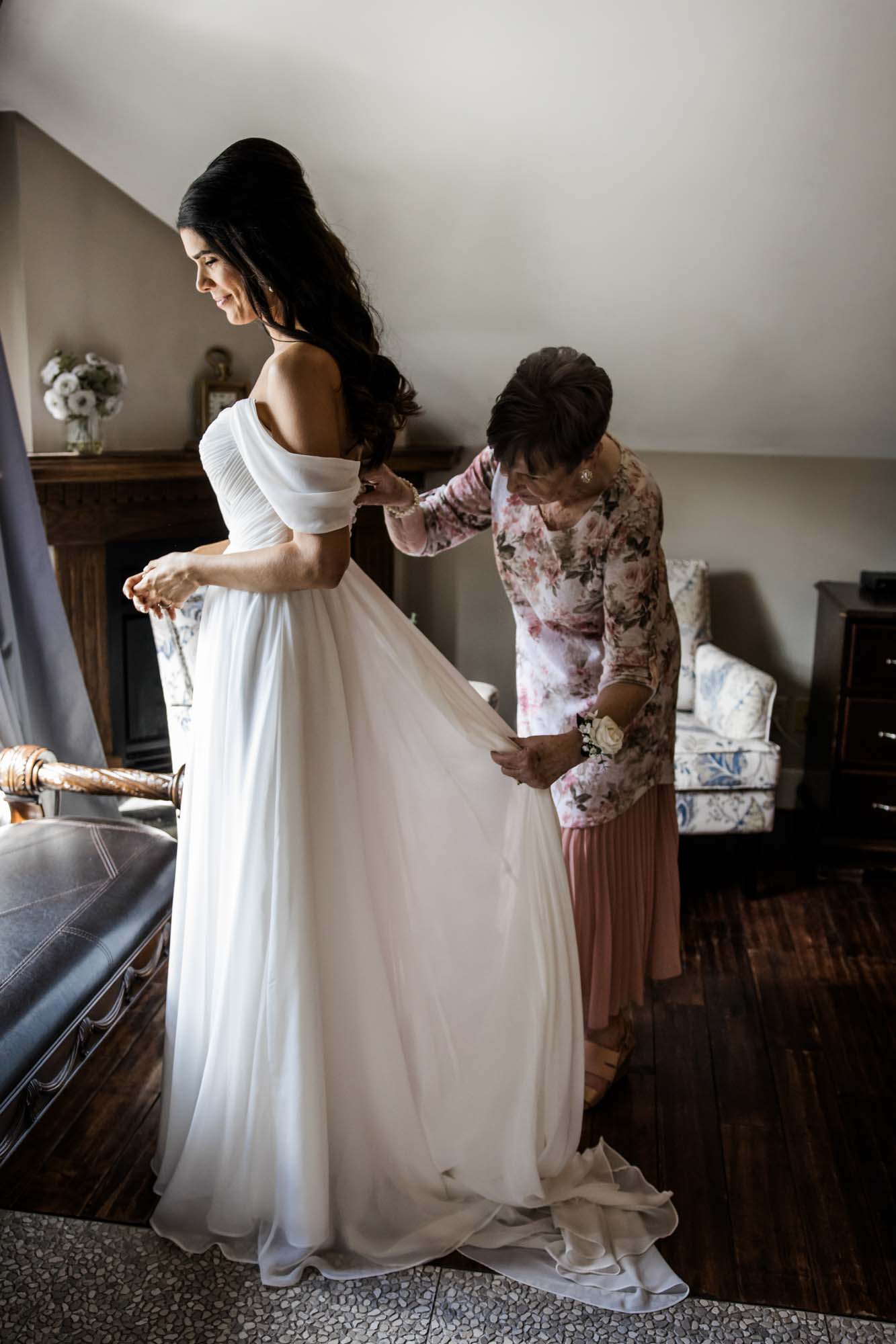 Calgary, Canmore, Banff wedding photographer, micro, intimate, documentary style wedding at the Sensory in Canmore