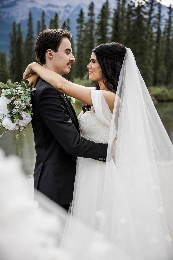 Calgary, Canmore, Banff wedding photographer, micro, intimate, documentary style wedding at the Sensory in Canmore