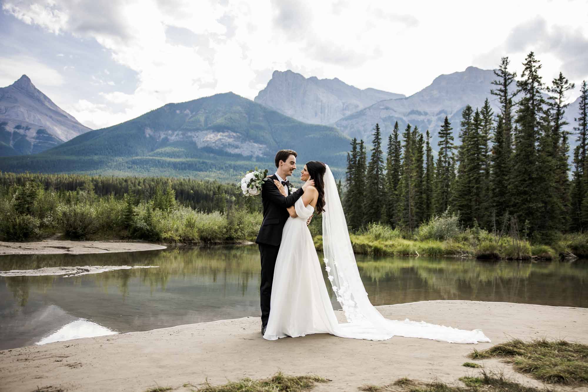 Calgary, Canmore, Banff wedding photographer, micro, intimate, documentary style wedding at the Sensory in Canmore