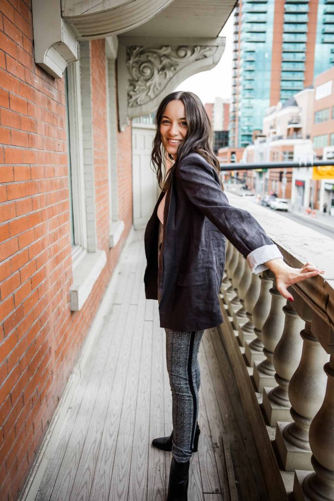 Calgary photographer brand, personal branding and headshots, storytelling, candid, social media content creation, studio session