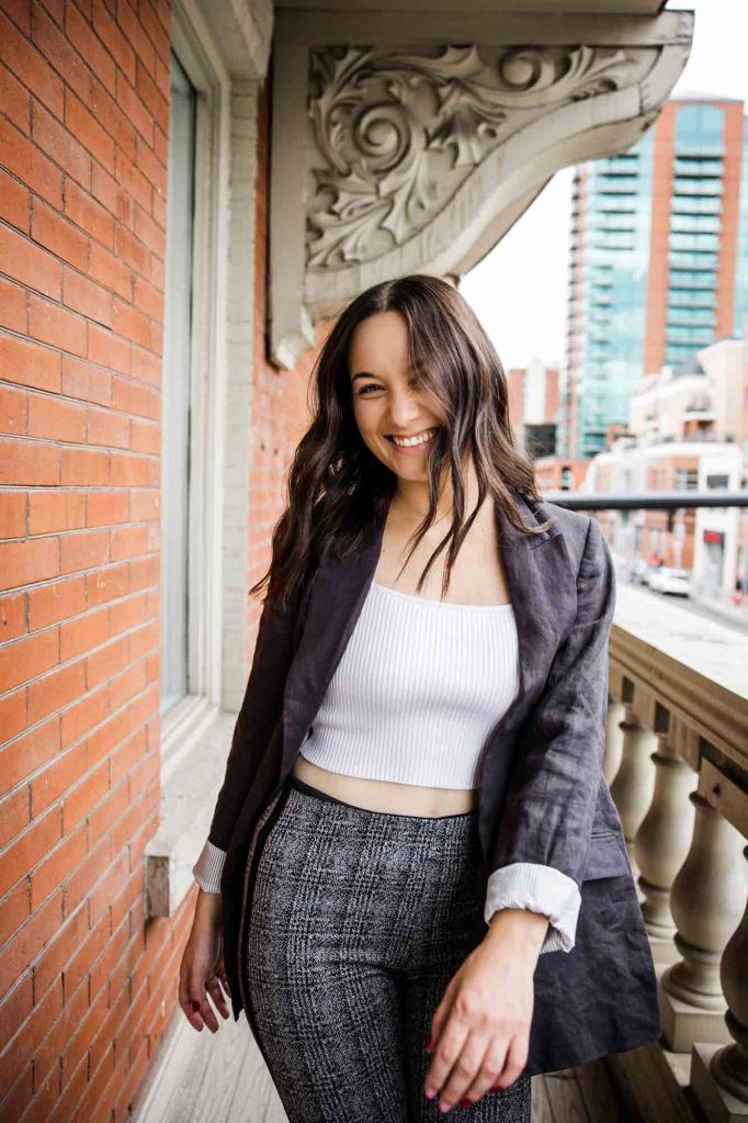 Calgary photographer brand, personal branding and headshots, storytelling, candid, social media content creation, studio session