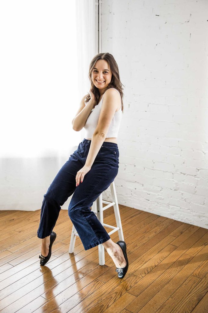 Calgary photographer brand, personal branding and headshots, storytelling, candid, social media content creation, studio session