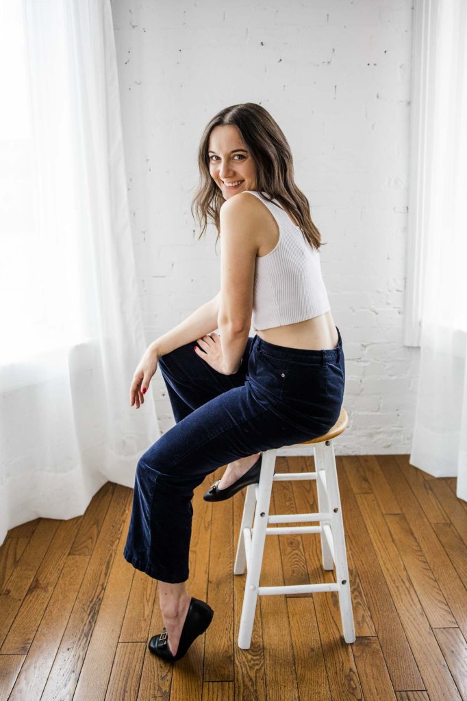 Calgary photographer brand, personal branding and headshots, storytelling, candid, social media content creation, studio session