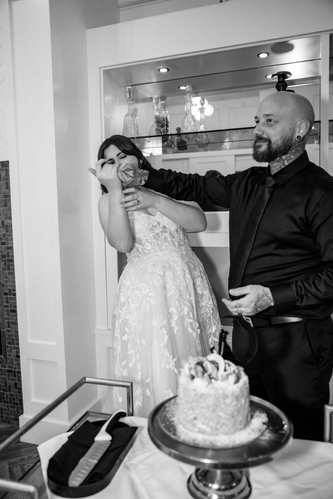 Calgary wedding photographer, bride and groom on their wedding day at Flores and Pine in Bearspaw Alberta, storytelling, candid, warm, editorial wedding photography