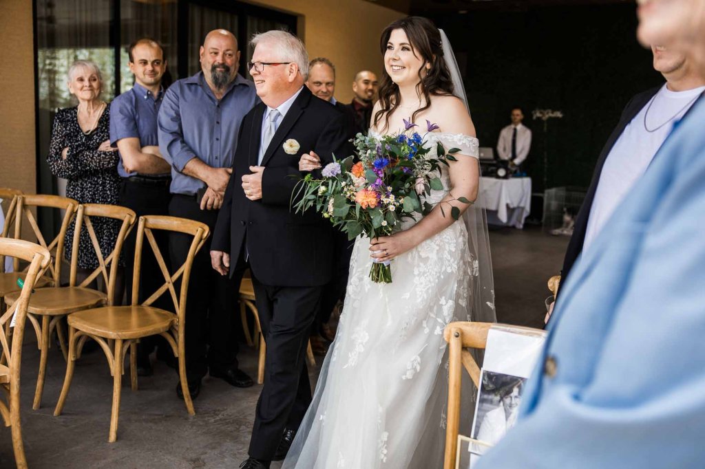 Calgary wedding photographer, bride and groom on their wedding day at Flores and Pine in Bearspaw Alberta, storytelling, candid, warm, editorial wedding photography