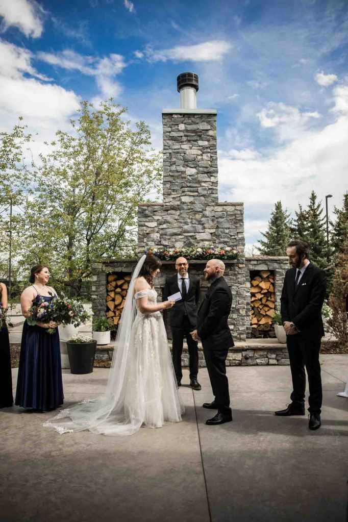 Calgary wedding photographer, bride and groom on their wedding day at Flores and Pine in Bearspaw Alberta, storytelling, candid, warm, editorial wedding photography