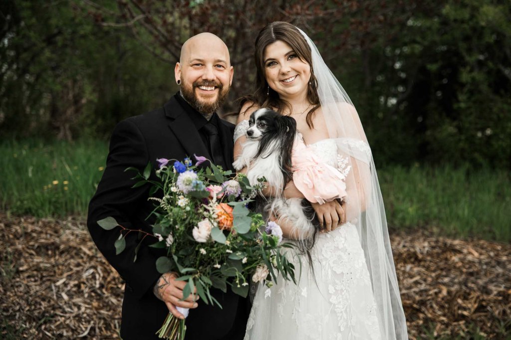 Calgary wedding photographer, bride and groom on their wedding day at Flores and Pine in Bearspaw Alberta, storytelling, candid, warm, editorial wedding photography
