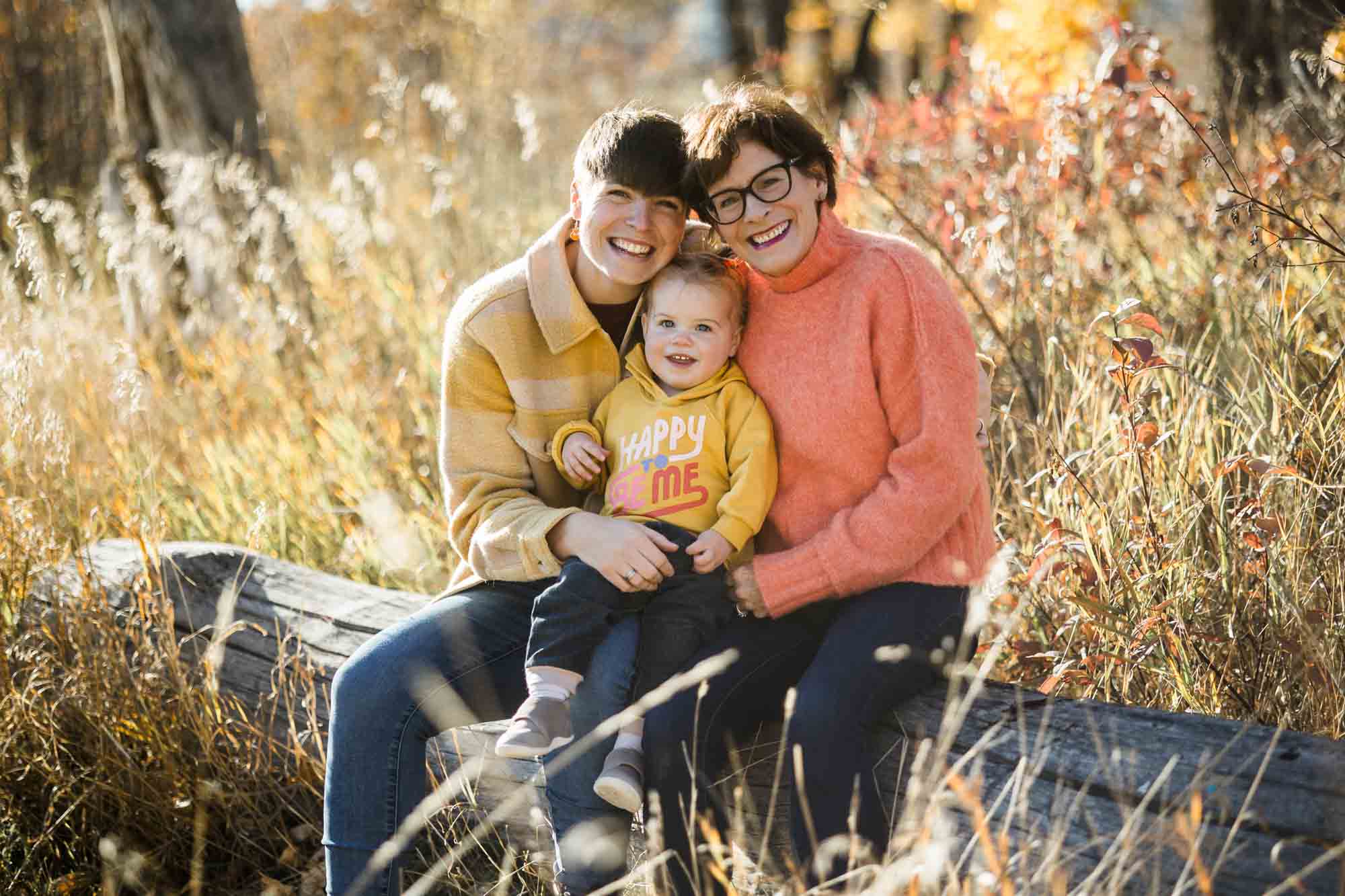 Calgary family photographer, extended large family photoshoot at St Patrick's Island, downtown, East Village, lifestyle, storytelling, candid
