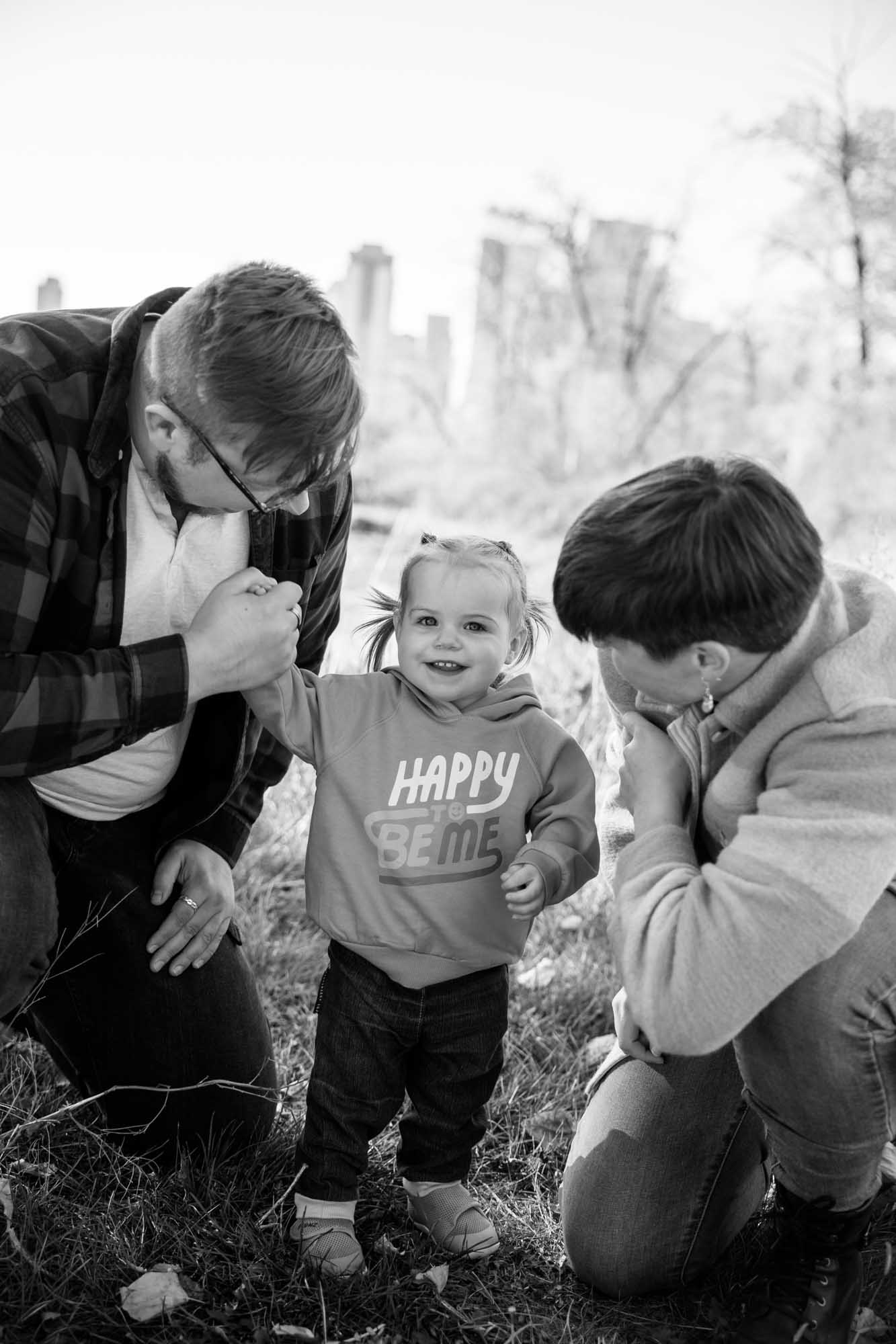 Calgary family photographer, extended large family photoshoot at St Patrick's Island, downtown, East Village, lifestyle, storytelling, candid