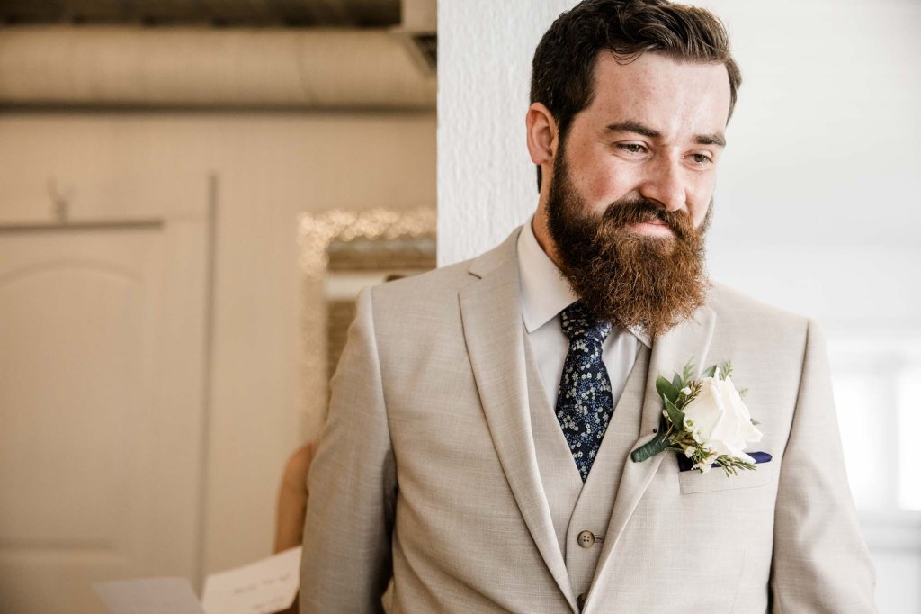 Calgary wedding photographer, bride and groom on their wedding day at Cork and Crate Estates in Olds Alberta, storytelling, candid, warm, editorial wedding photography