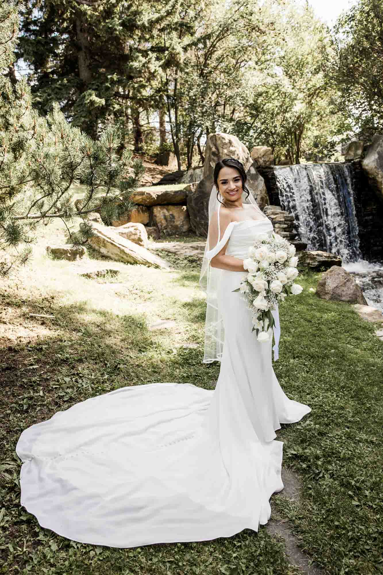 Calgary wedding photographer, wedding photography at the Lake House restaurant after a church ceremony and bridal portraits at Lake Bonavista. Photos captured in a candid, storytelling, documentary style