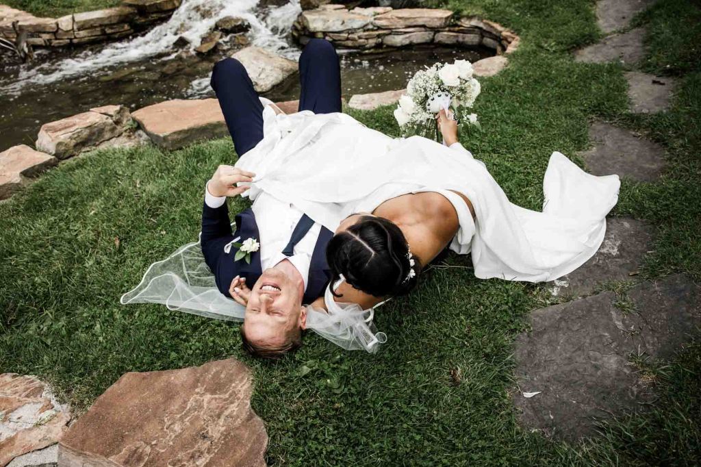 Calgary wedding photographer, wedding photography at the Lake House restaurant after a church ceremony and bridal portraits at Lake Bonavista. Photos captured in a candid, storytelling, documentary style