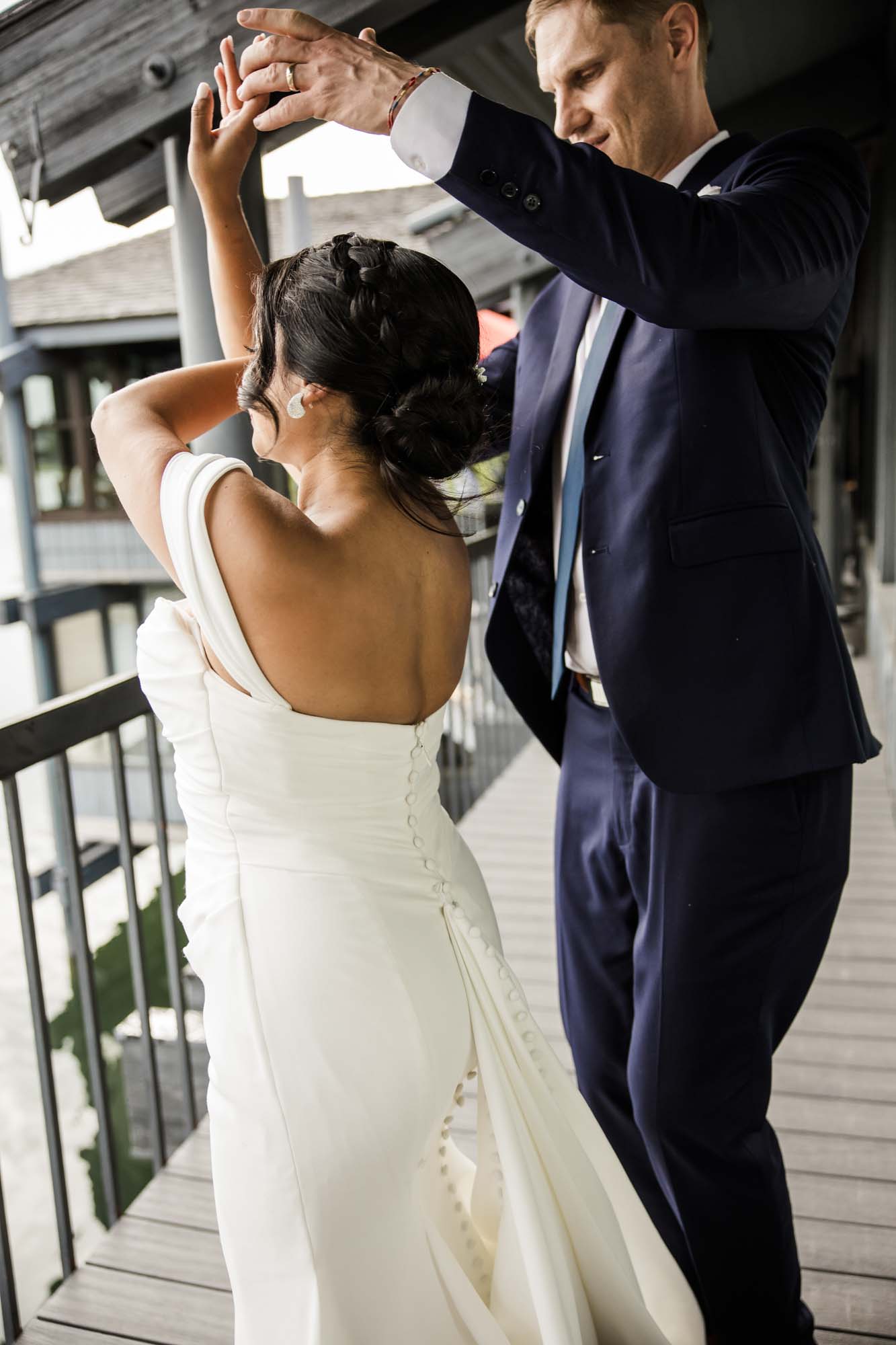 Calgary wedding photographer, wedding photography at the Lake House restaurant after a church ceremony and bridal portraits at Lake Bonavista. Photos captured in a candid, storytelling, documentary style