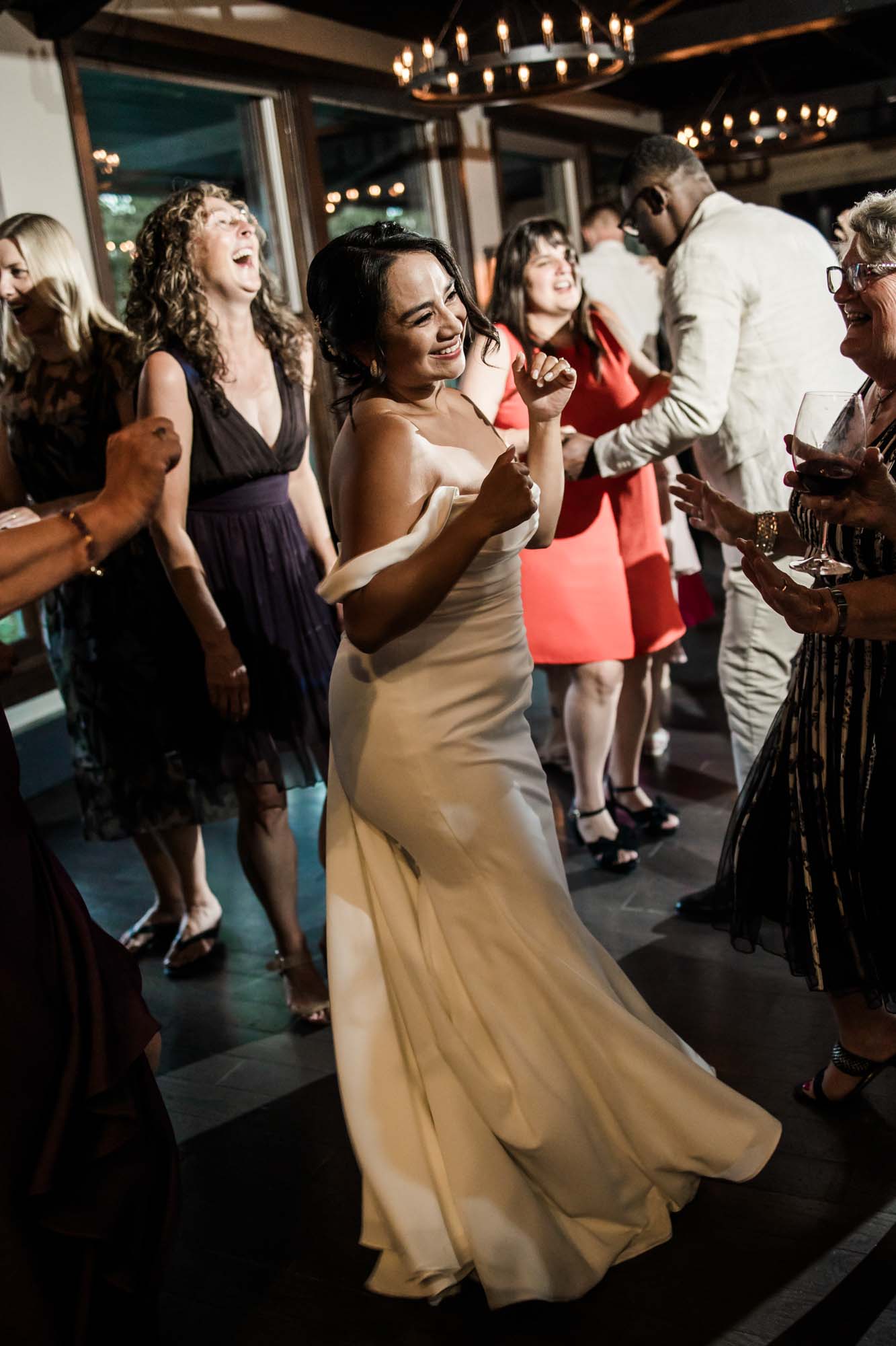 Calgary wedding photographer, wedding photography at the Lake House restaurant after a church ceremony and bridal portraits at Lake Bonavista. Photos captured in a candid, storytelling, documentary style