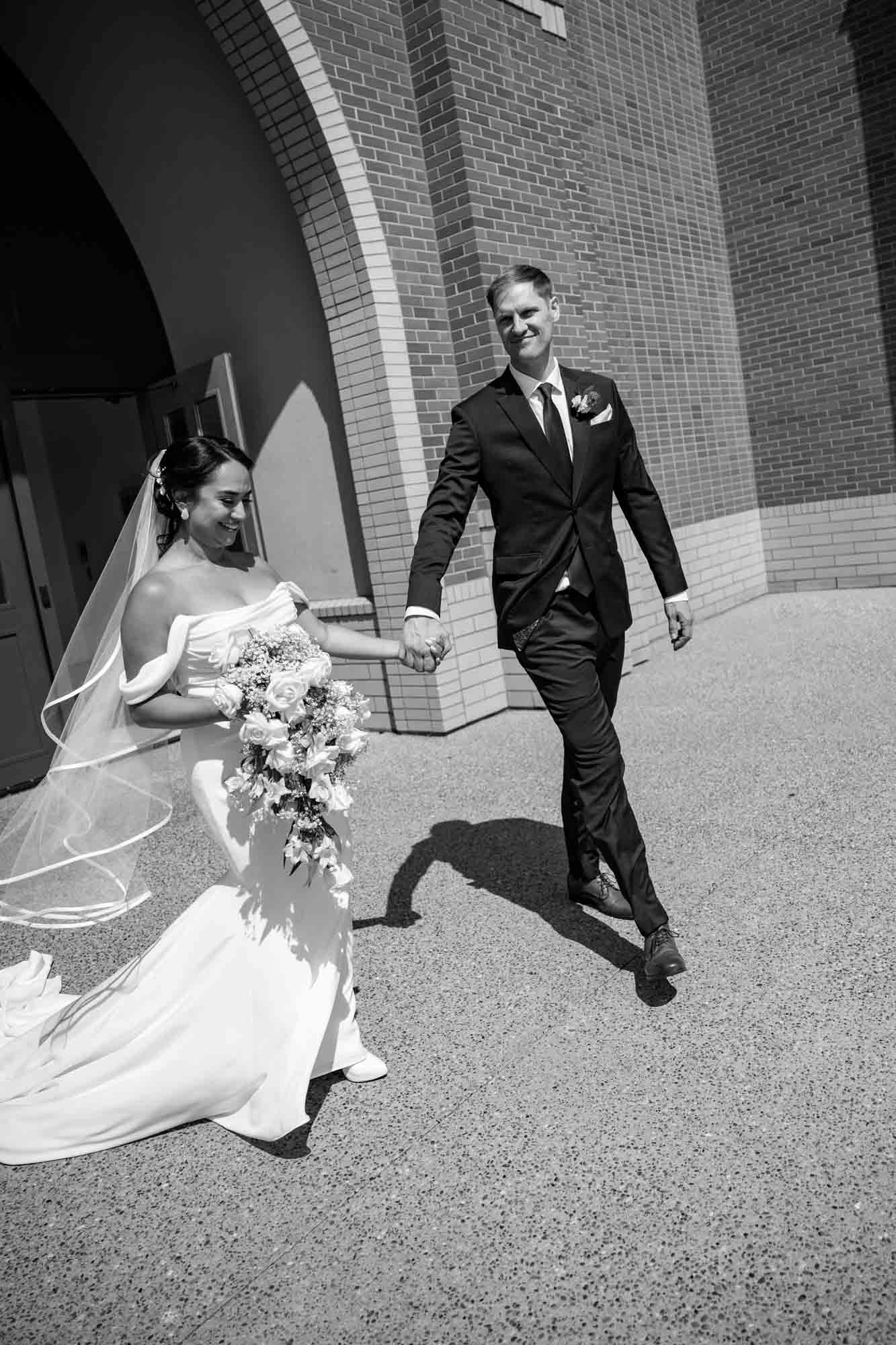 Calgary wedding photographer, wedding photography at the Lake House restaurant after a church ceremony and bridal portraits at Lake Bonavista. Photos captured in a candid, storytelling, documentary style