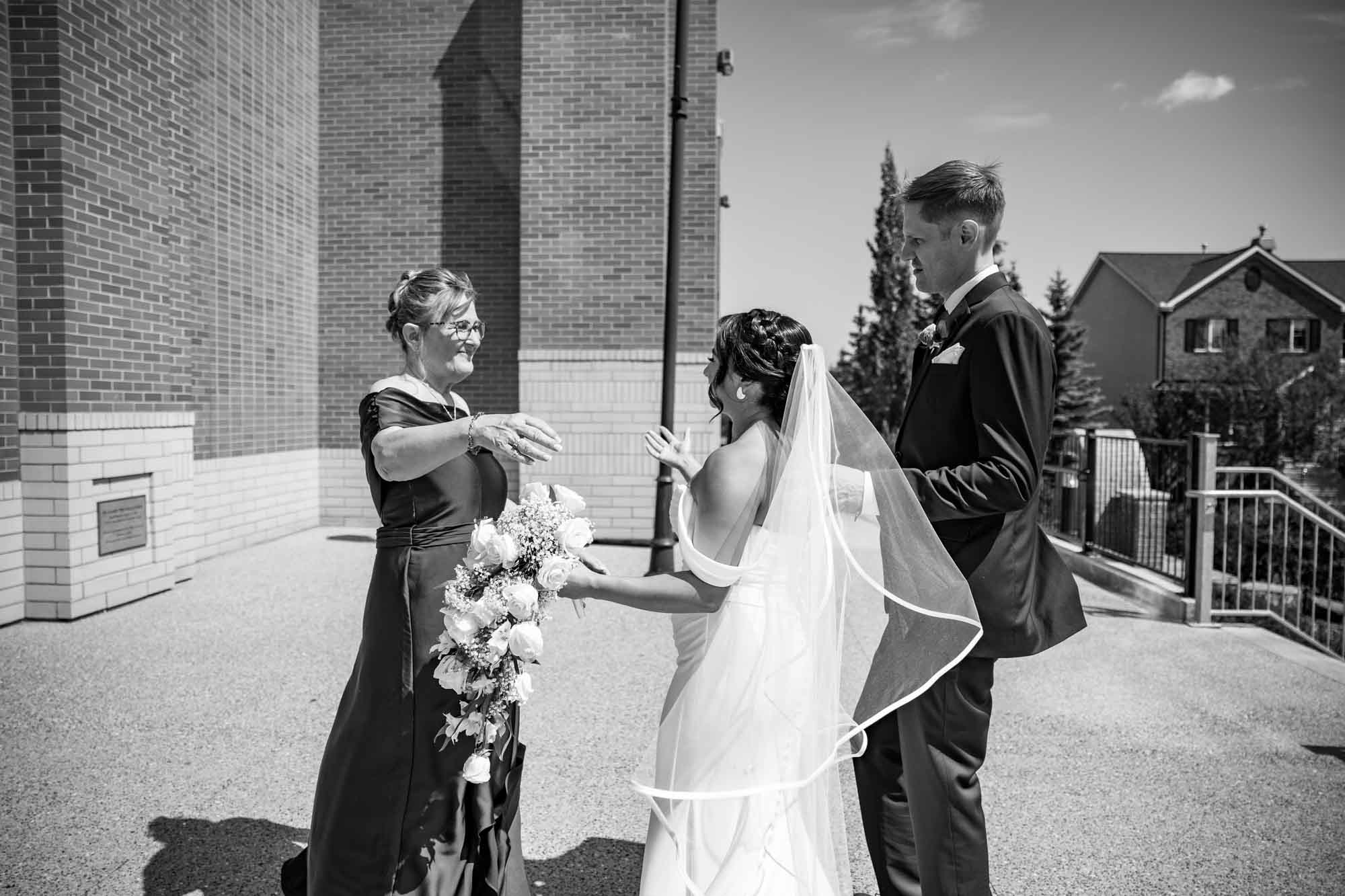 Calgary wedding photographer, wedding photography at the Lake House restaurant after a church ceremony and bridal portraits at Lake Bonavista. Photos captured in a candid, storytelling, documentary style