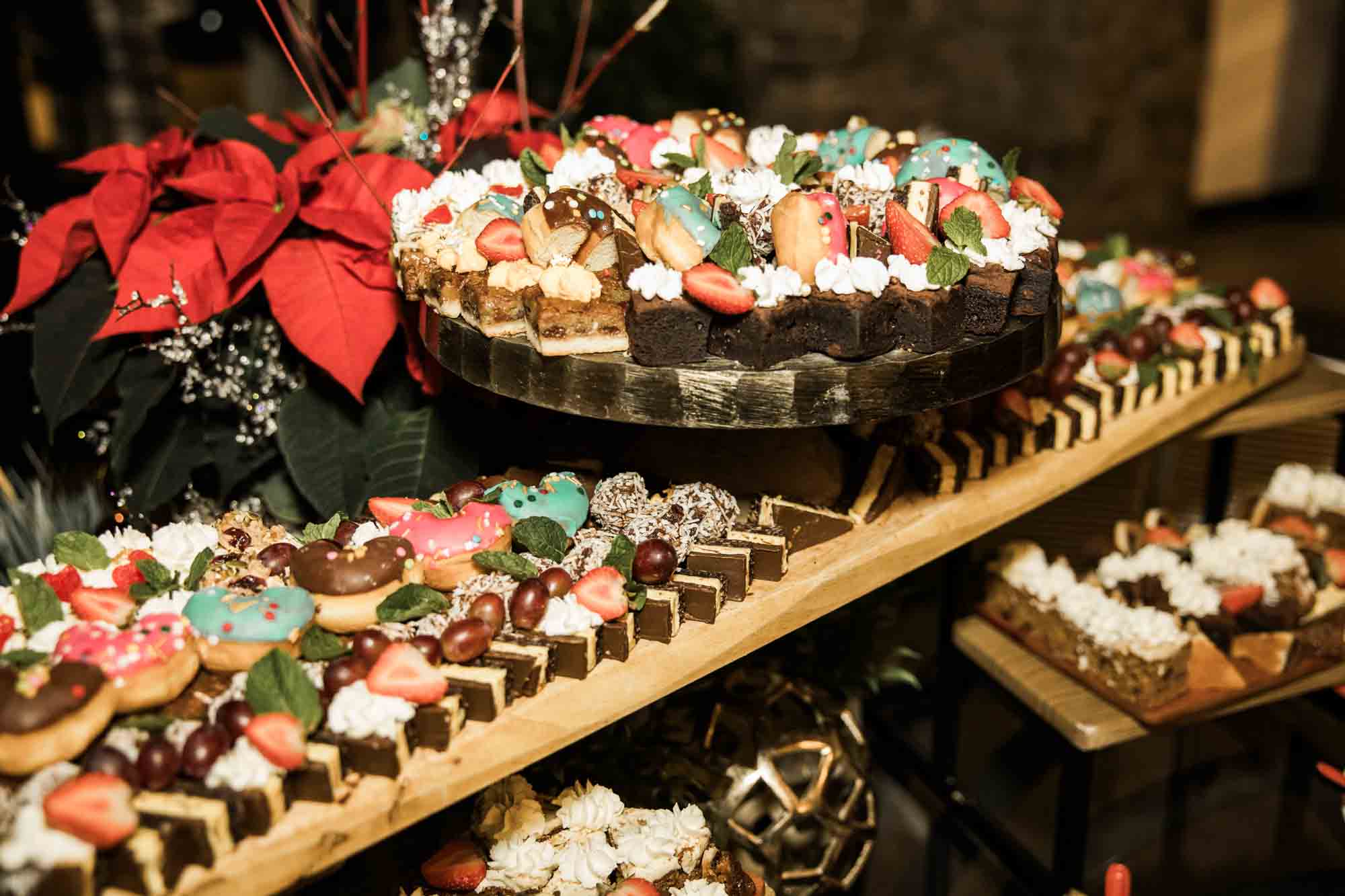 Calgary wedding photographer, bride and groom on their wedding day at the Mickelson National Golf Club reception, candid, documentary, storytelling photography
