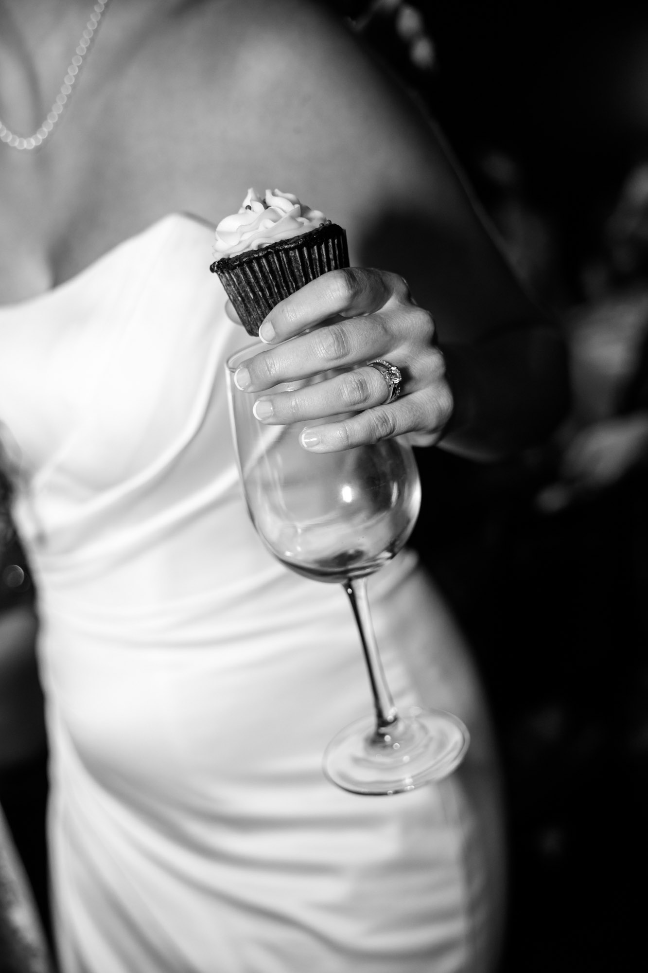 Calgary wedding photographer, bride and groom on their wedding day at the Mickelson National Golf Club reception, candid, documentary, storytelling photography