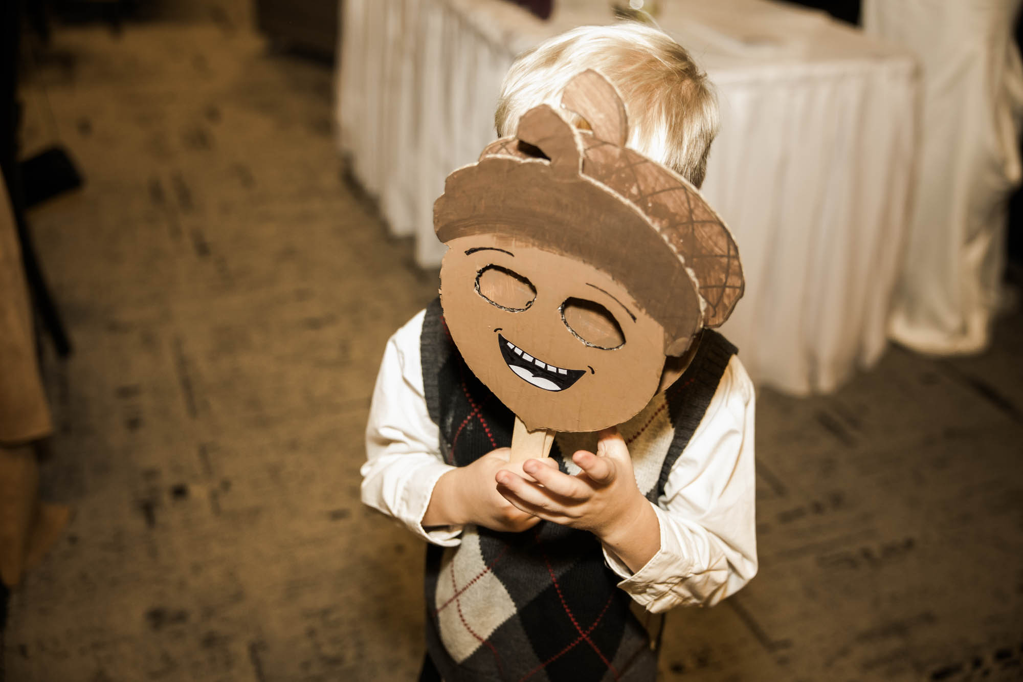 Calgary wedding photographer, bride and groom on their wedding day at the Mickelson National Golf Club reception, candid, documentary, storytelling photography