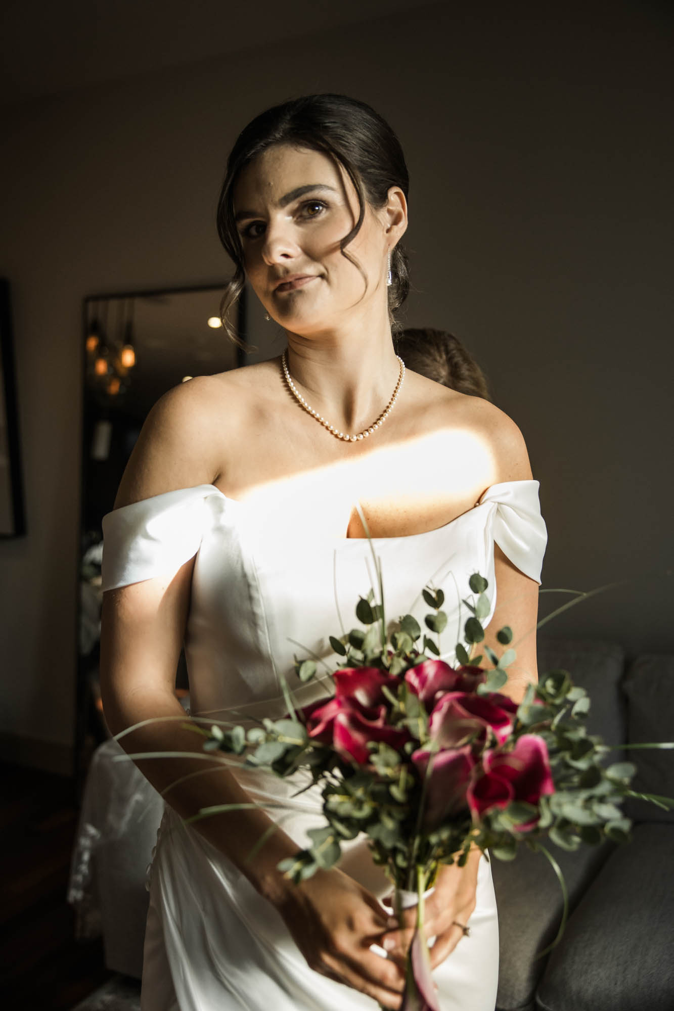 Calgary wedding photographer, bride getting ready on her wedding day, candid, documentary, storytelling photography