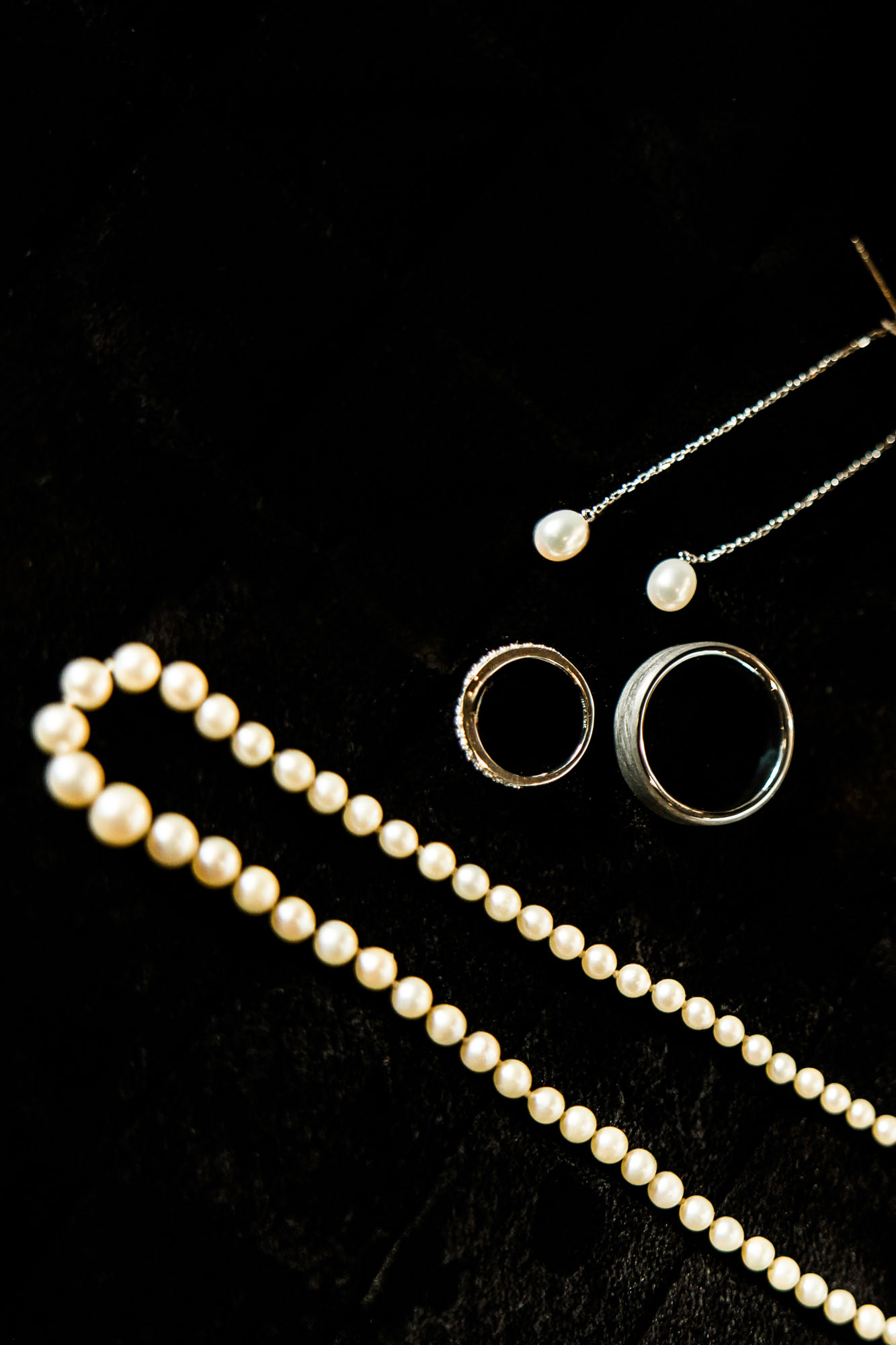 Calgary wedding photographer, bride getting ready on her wedding day, candid, documentary, storytelling photography