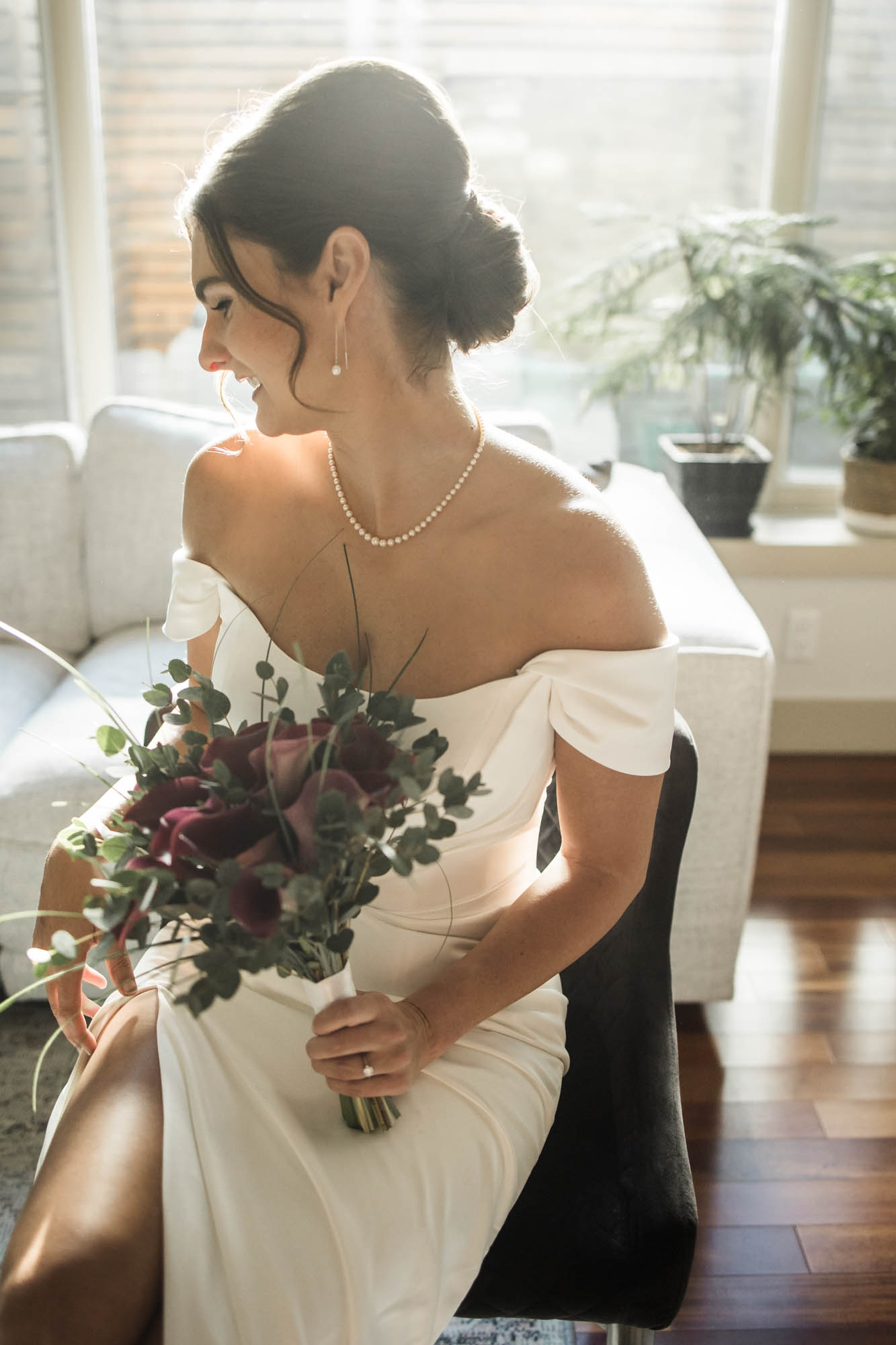 Calgary wedding photographer, bride getting ready on her wedding day, candid, documentary, storytelling photography