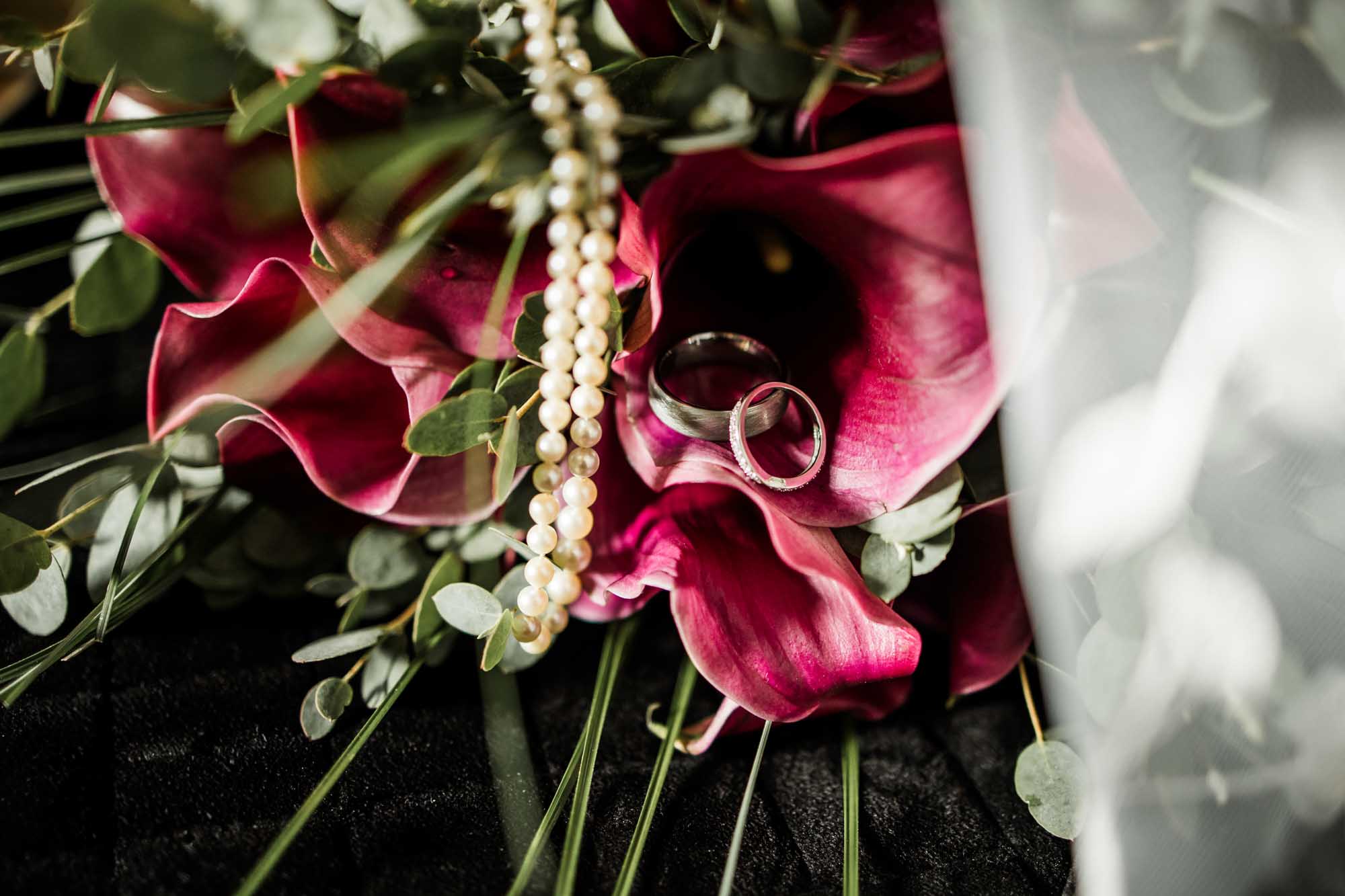 Calgary wedding photographer, bride getting ready on her wedding day, candid, documentary, storytelling photography